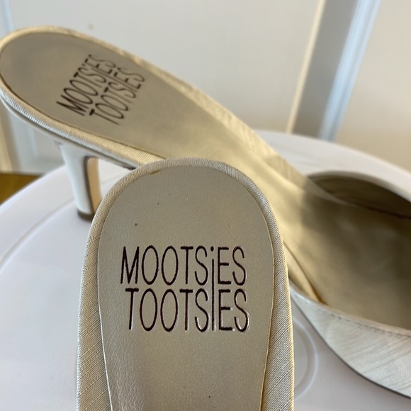 🍾Classy Mooties Tooties Ivory dress Slides Size 9 🍾 - Picture 7 of 9